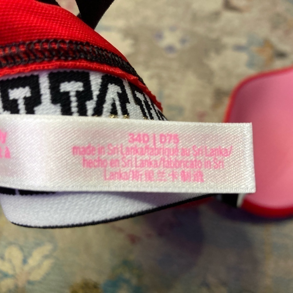 Victoria’s Secret Red And Black Lined Wear Everywhere T-Shirt Bra Size 34D - Picture 14 of 14